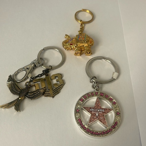 Jewelry - Keychain lot elephant Hollywood D13